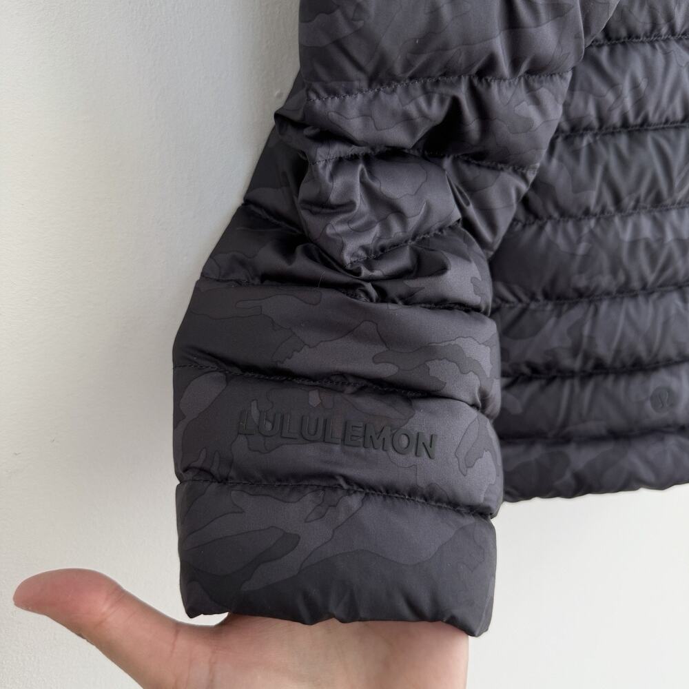 Lululemon Pack It Down Jacket Mens 8 Black Gray Camo Incognito Packable W Hood - Picture 9 of 13